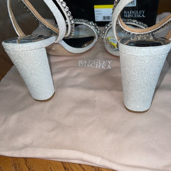 Badgley Mischka Bridal Heeled Sandals - Size 9.5 - Picture 7 of 8